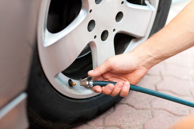 Manutenção Automotiva Com Eficiência: Calibradores e Rebitadores Pneumáticos